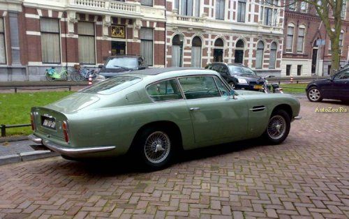    Aston Martin DB6 -  4