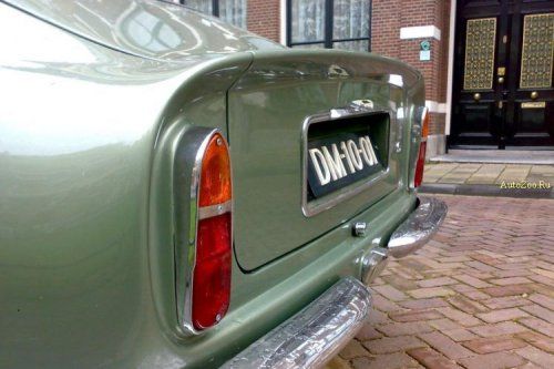    Aston Martin DB6 -  5