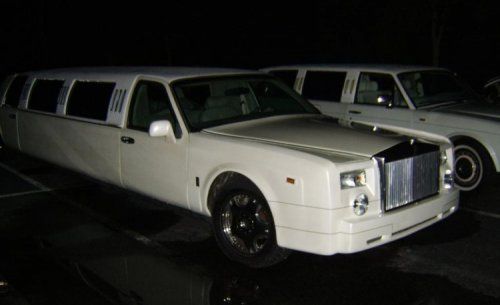 Rolls Royce Limo -      -  2