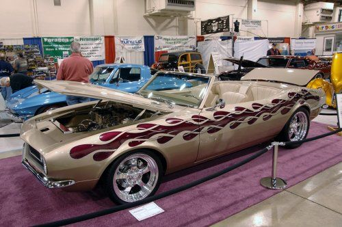 Grand National Roadster Show    -  35