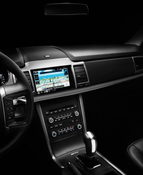  Infocar: 2010 Lincoln MKZ  -  20