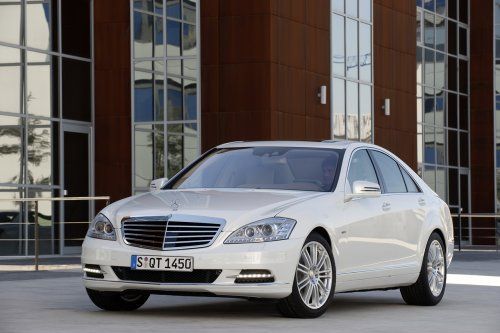  InfoCar: 2010 Mercedes-Benz S400 Hybrid -  2