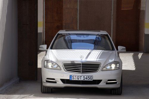  InfoCar: 2010 Mercedes-Benz S400 Hybrid -  11