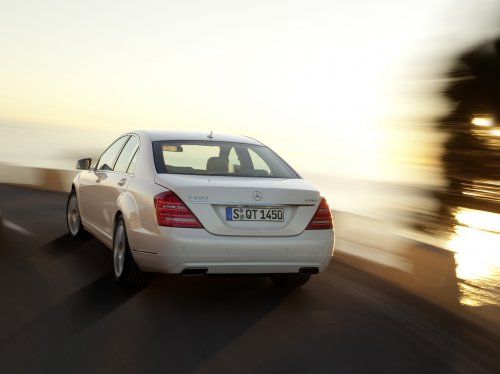  InfoCar: 2010 Mercedes-Benz S400 Hybrid -  13