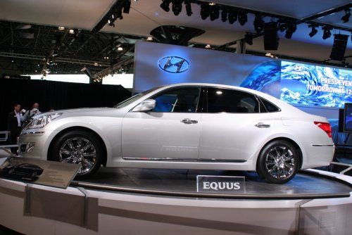 2009 New-York:  Hyundai Equus -  5