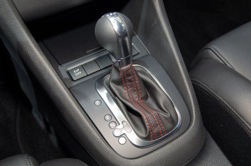 2009 New-York:  2010 Volkswagen GTI -  18