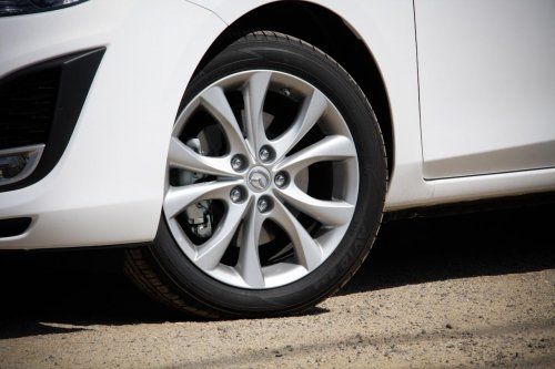 InfoCar: 2010 Mazda3 -  10