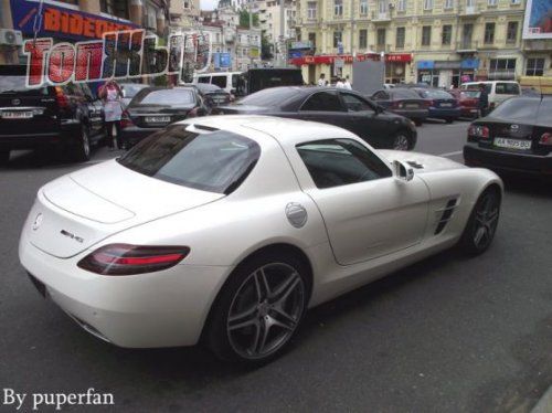      Mercedes SLS AMG! -  2