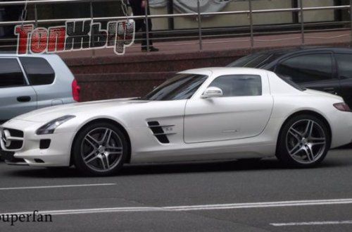      Mercedes SLS AMG! -  4