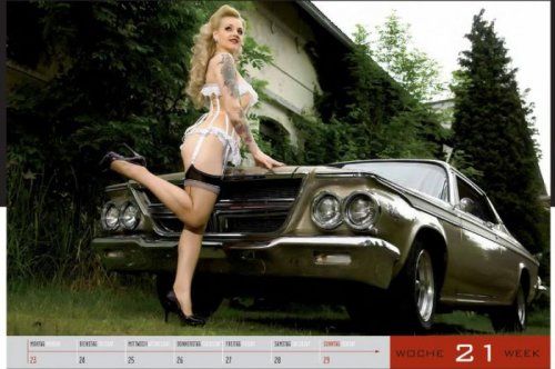  Girls&legendary us-cars 2011 -  15