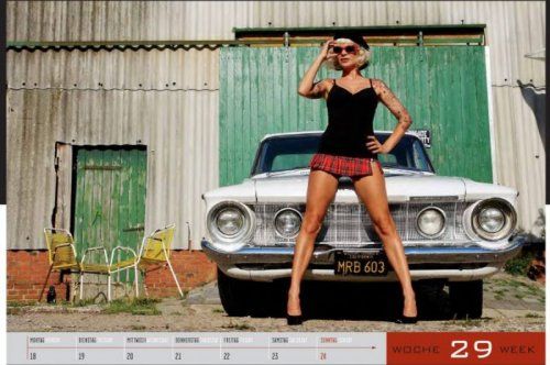  Girls&legendary us-cars 2011 -  20