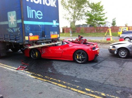      Ferrari 458 Italia -  3