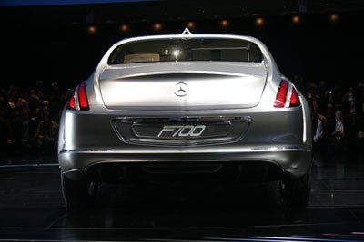 Mercedes F700 -    -  15