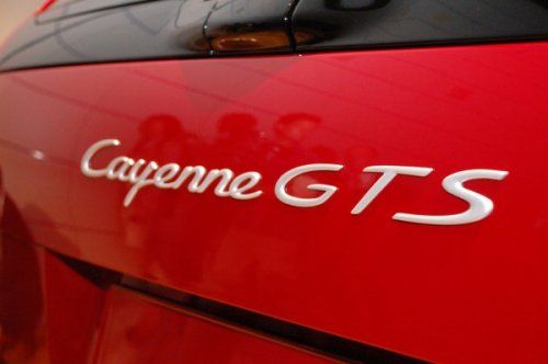    . Porsche Cayenne GTS -  11